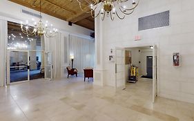 Palm Beach Hotel & Sunrise Cottage
