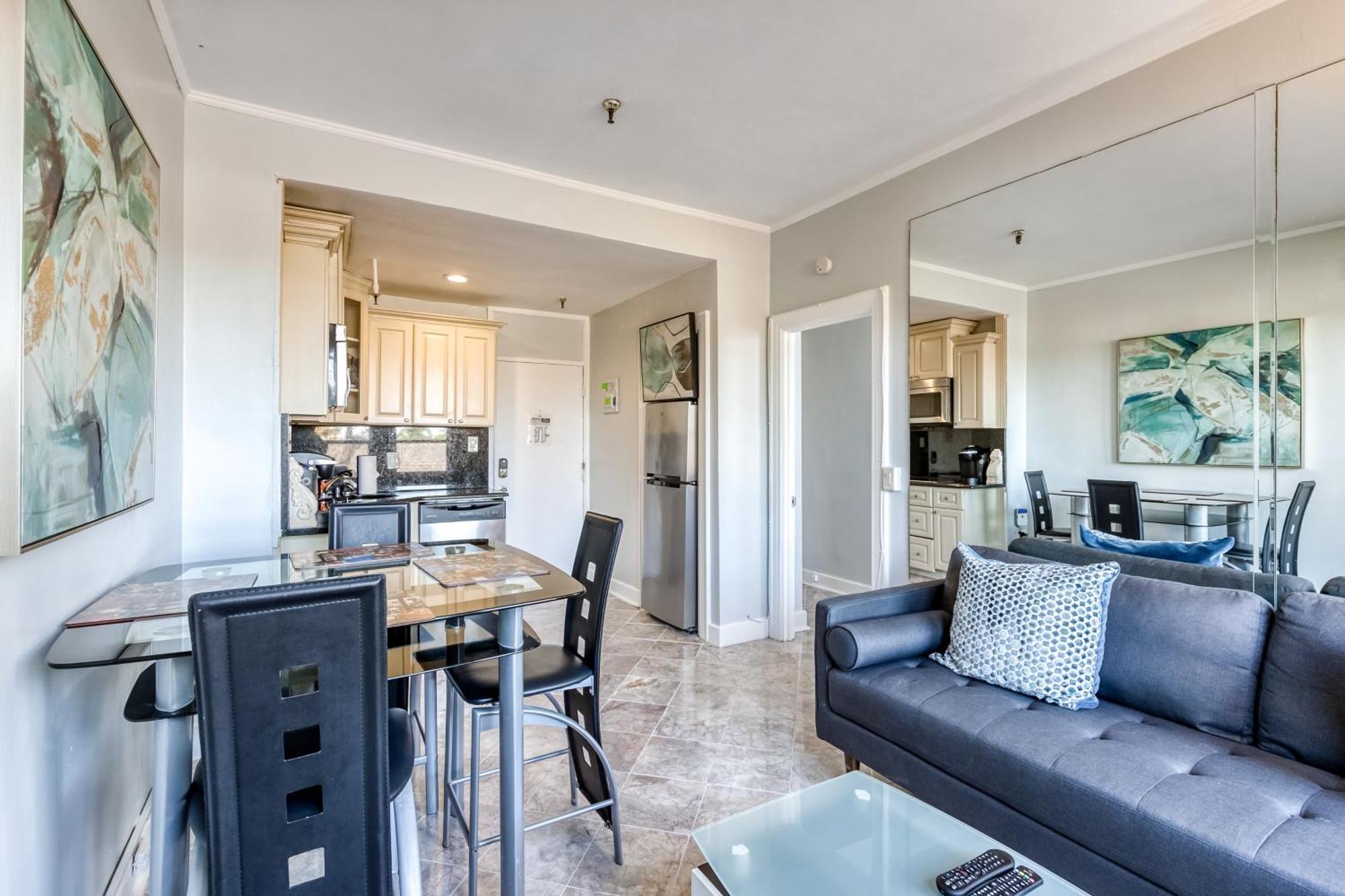 Palm Beach Hotel & Sunrise Cottage Room photo